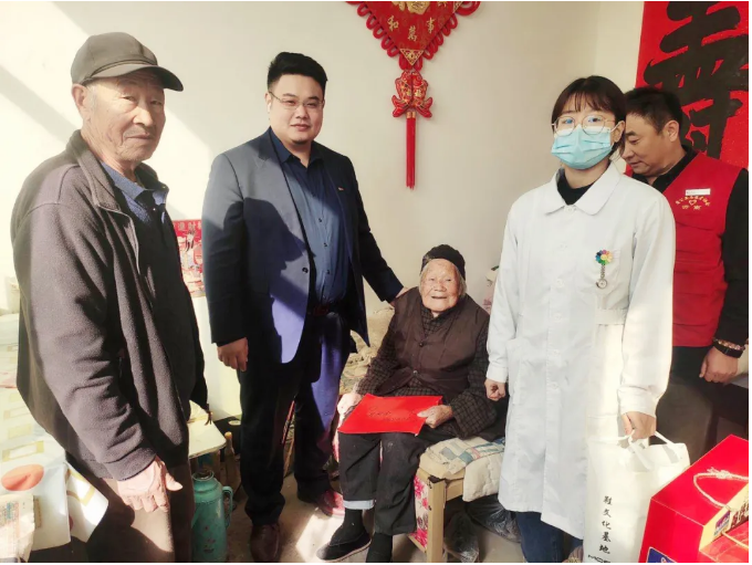 愛在重陽節(jié)，慰問暖人心
