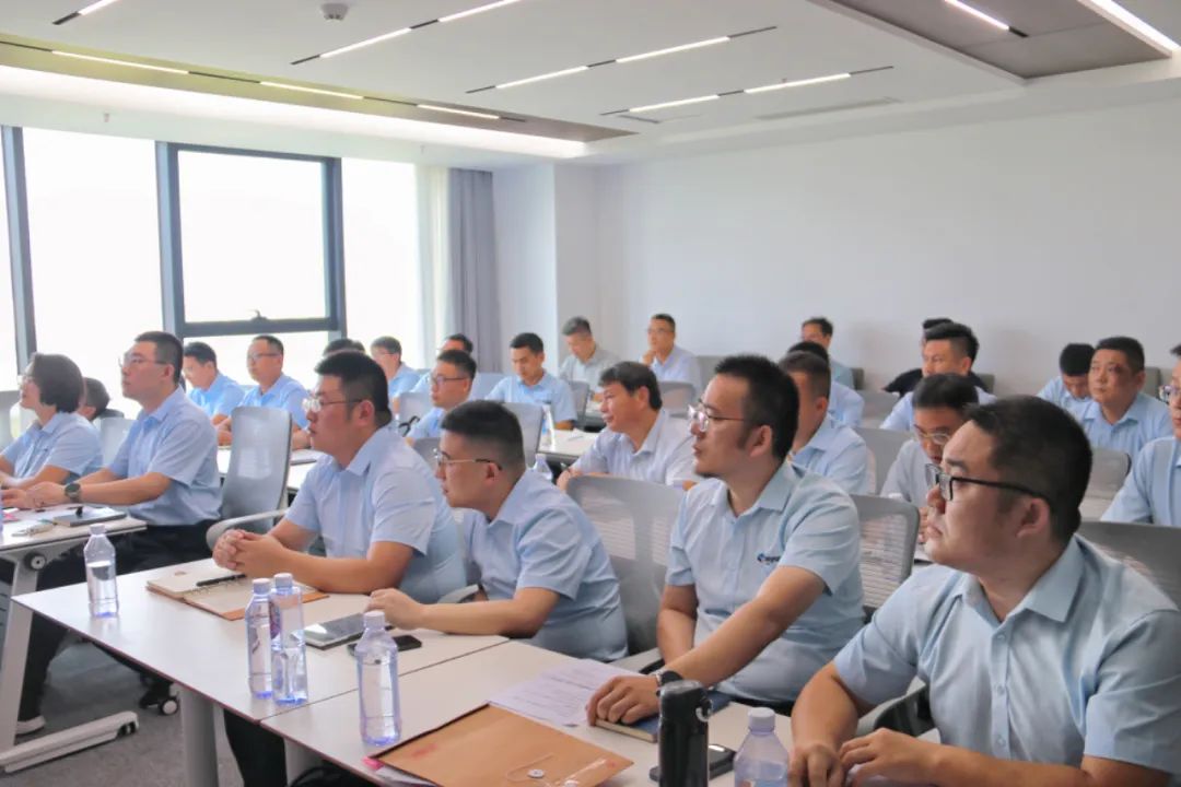 2024年上半年中層管理干部述職會議：述職曬答卷，砥礪再奮進。